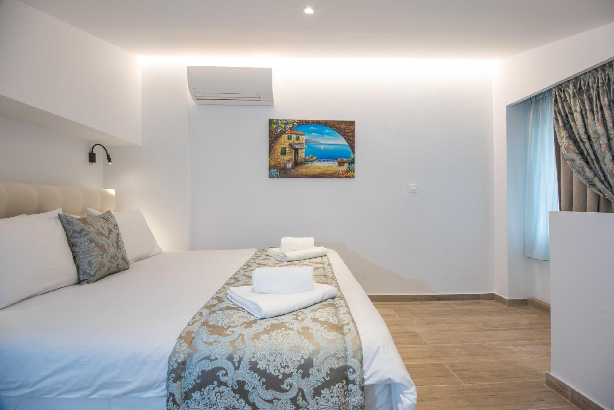 Ammos Lux Apartments Crete Agios Nikolaos Exterior foto